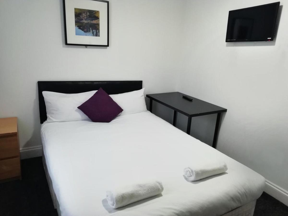 The Bank Hotell Barking  Exteriör bild